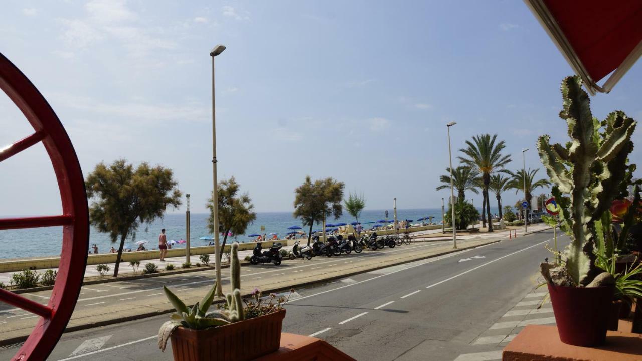 Blanes Beach Apartment Luaran gambar